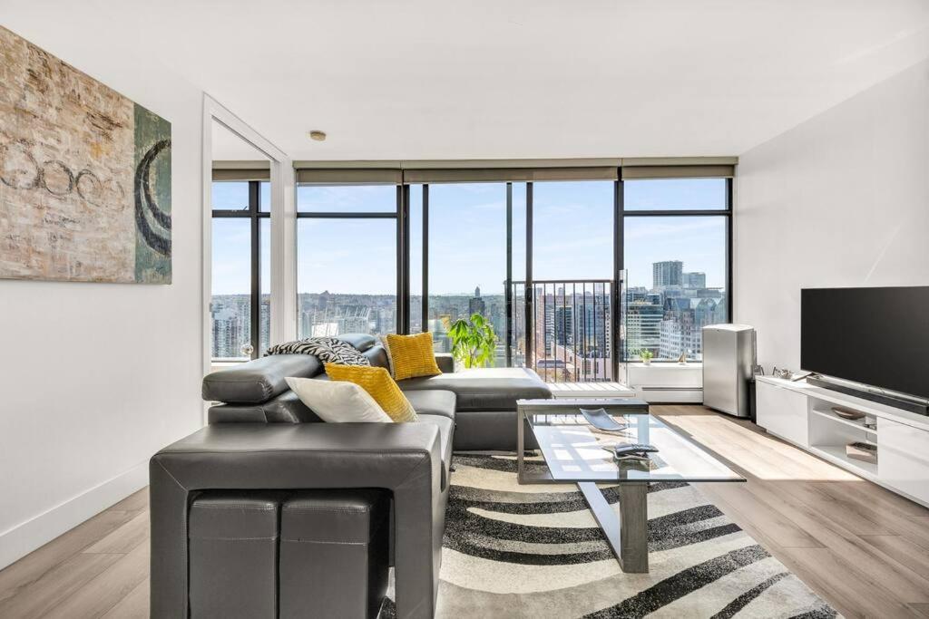 Central Luxury Apartment With Best City Views! 溫哥華 外观 照片